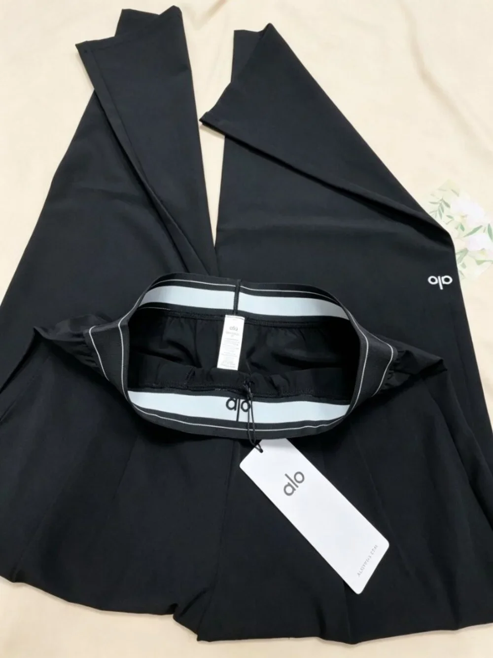 NWT👋ALO Yoga Suit Up Trouser Black Wide Leg🚀Regular 30